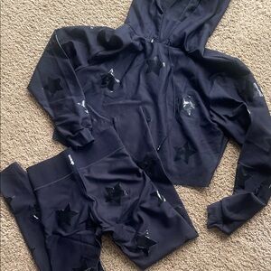 ultracor Black High-Waist Performance Leggings and cropped hoodie in EUC